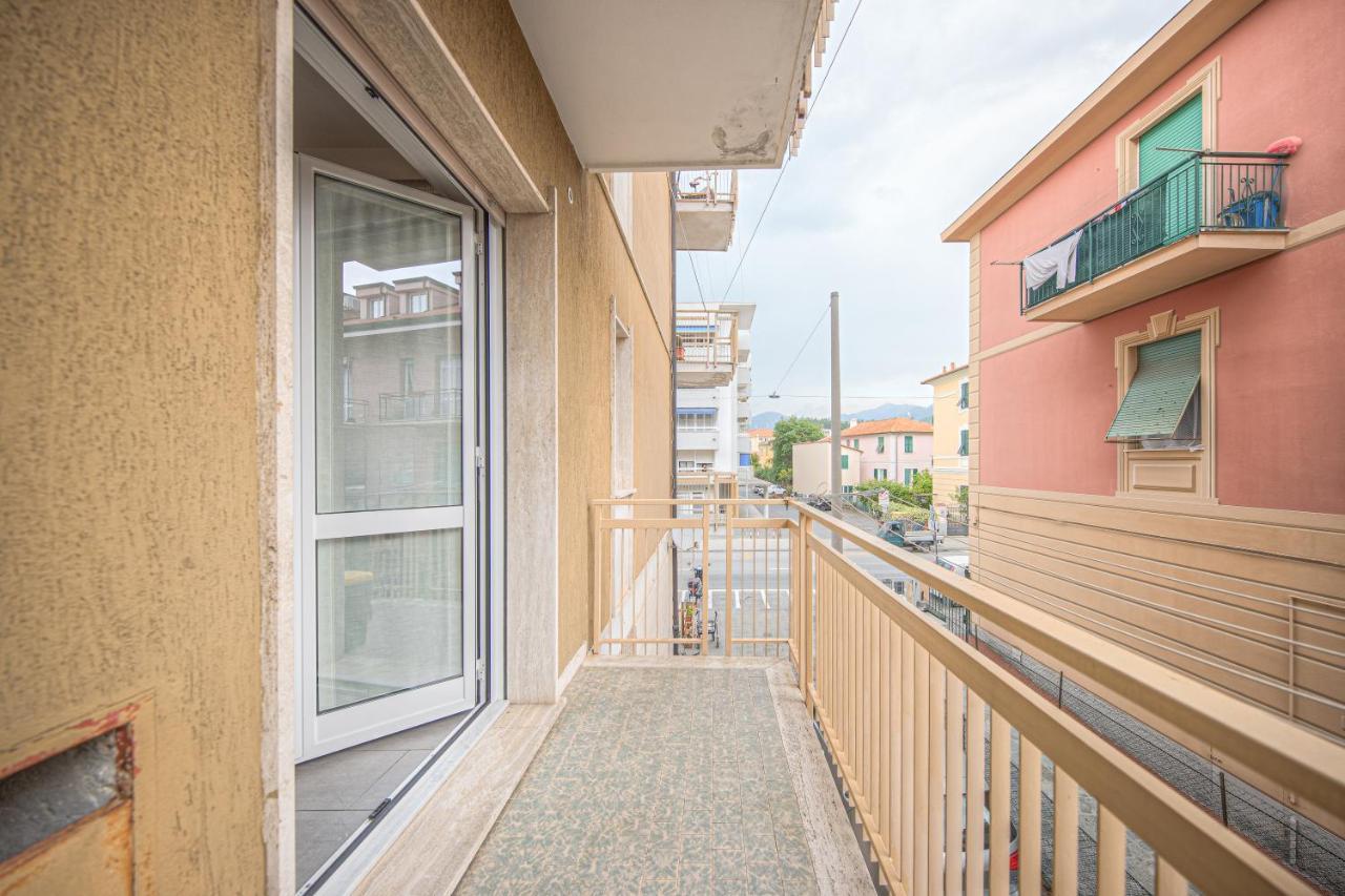 Annie House Appartamento Chic E Accogliente Сестри-Леванте Экстерьер фото